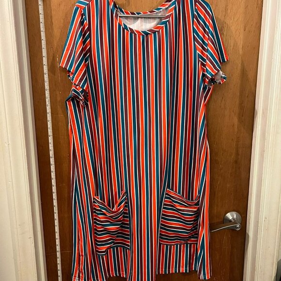 🐻Size 2XL - Shein - Multi-Colored Striped Shift Dress w/Front Pockets - Picture 1 of 6